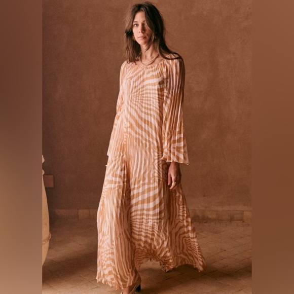 Sezane Julietta Long Sleeve Pleated Maxi Robe Dress Zebra - Picture 1 of 11